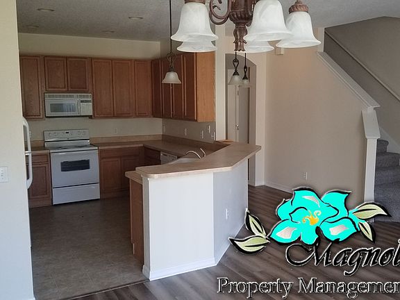 3rd image of 504 Penny Royal Pl