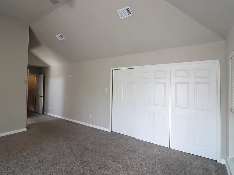 4606 Clay Dr — Photo 14