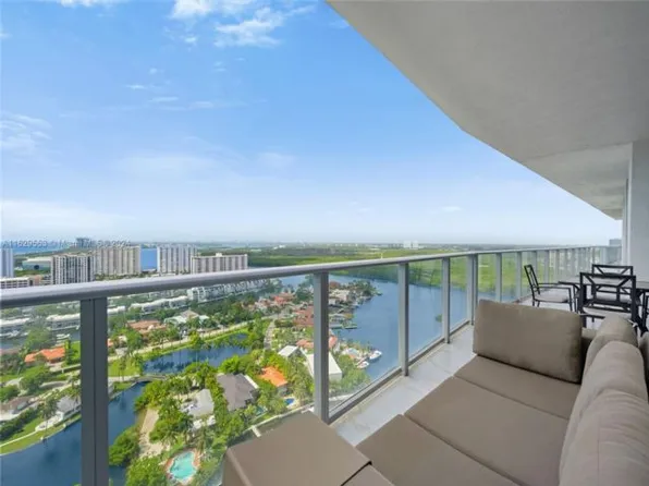 330 Sunny Isles Blvd #5-LPH02, Sunny Isles Beach, FL 33160
