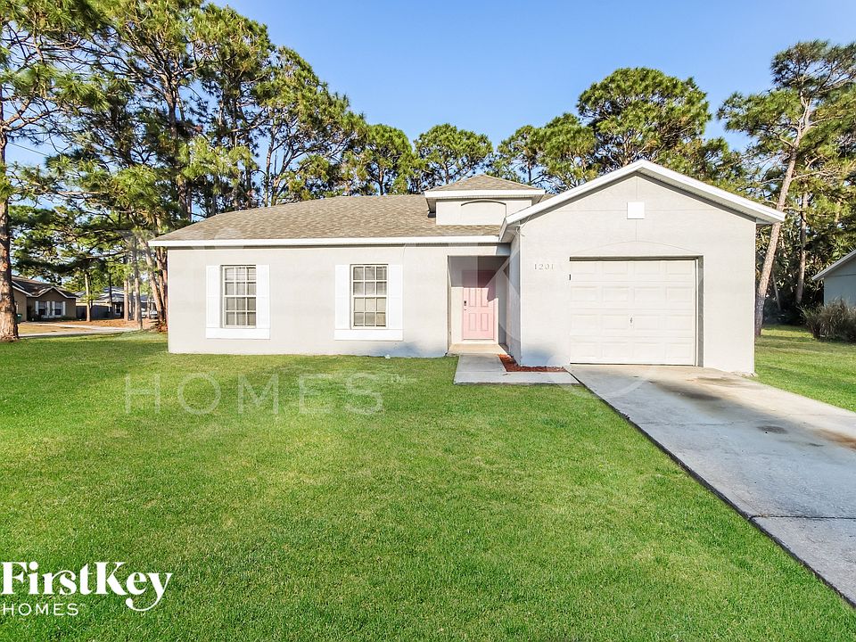 1st image of 1201 Schumann Dr