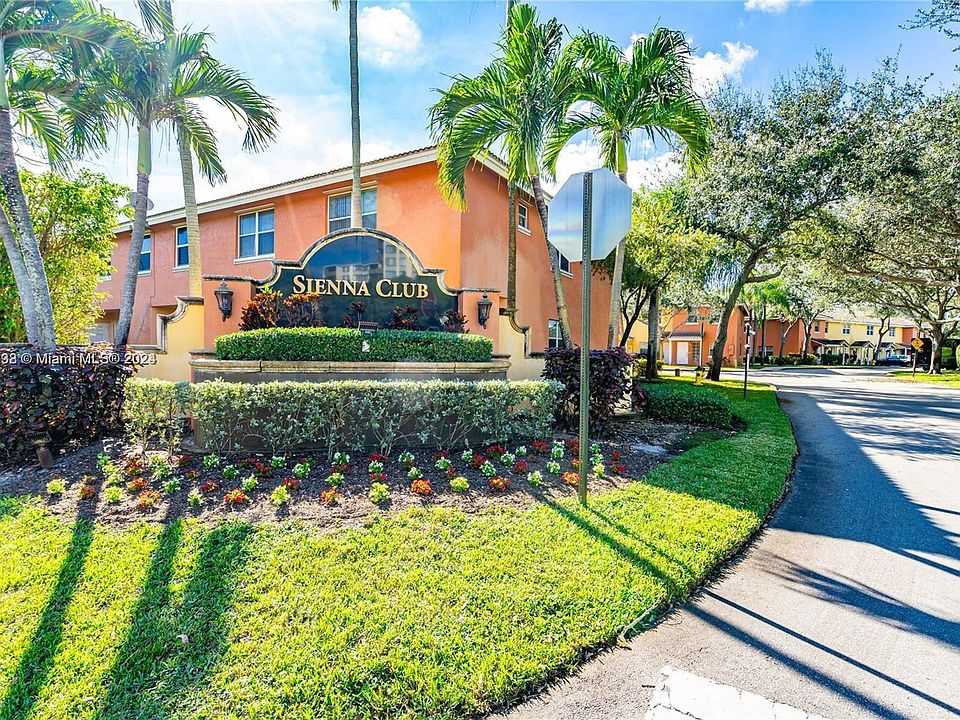 1st image of 6752 Sienna Club Dr