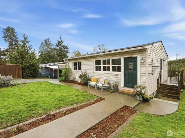 6005 21st Street SW, Seattle, WA 98106