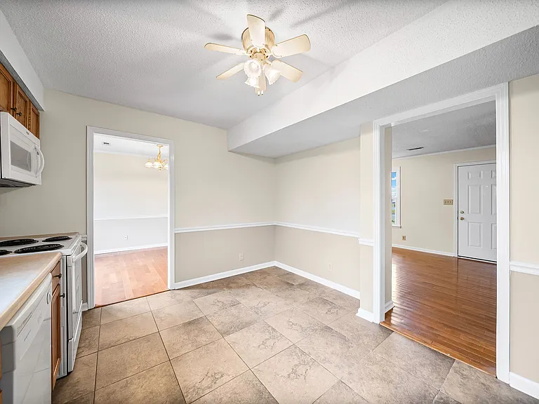 1128 Tobacco Rd — Photo 11