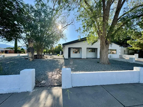 1726 Vermont St NE, Albuquerque, NM 87110