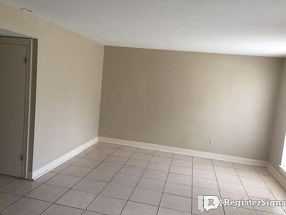 3rd image of 2215 Neyrey Dr