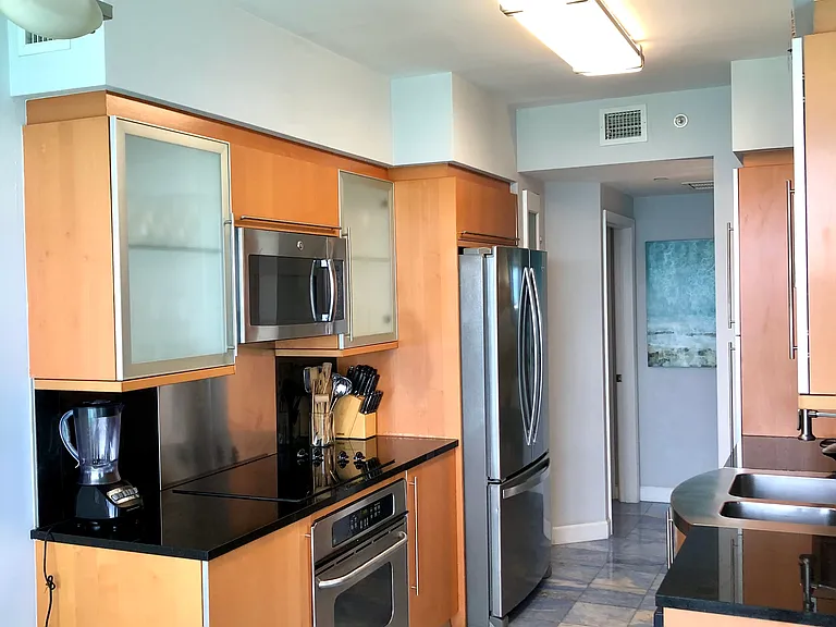 6365 Collins Ave — Photo 6