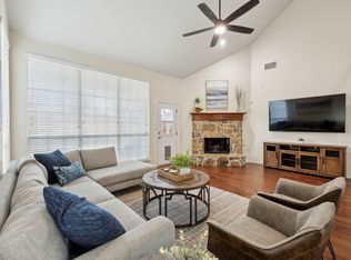 1261 Golf Club Dr, Argyle, TX 76226