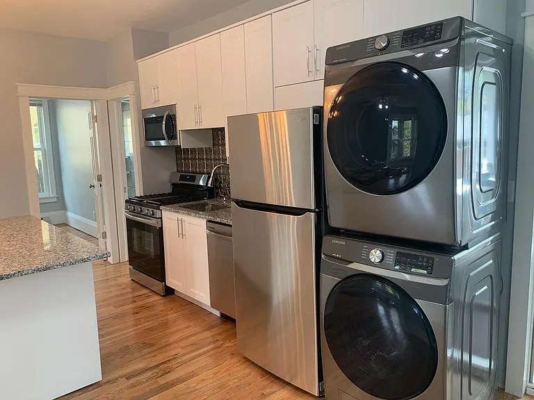 1203 Washington St NE #2 — Photo 4
