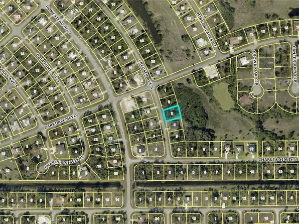 709 Creuset Ave S, Lehigh Acres, FL 33974