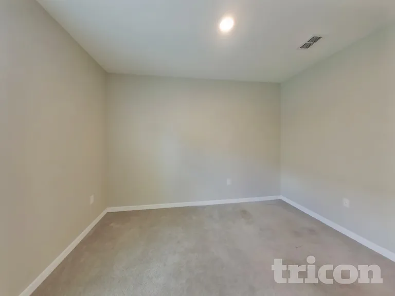 518 Squires Grove Dr — Photo 11