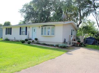 407 Austin Dr, Jonesville, MI