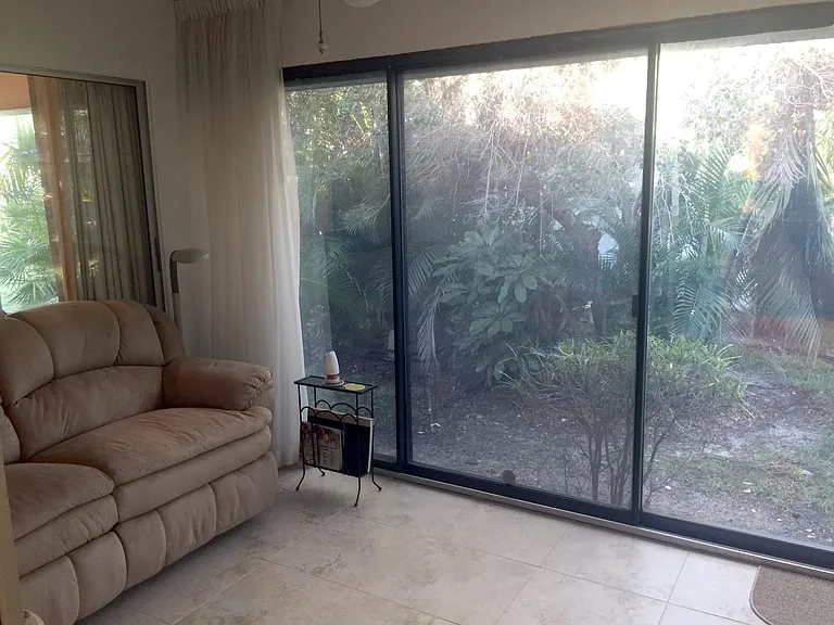 245 Lanchester Ct — Photo 11