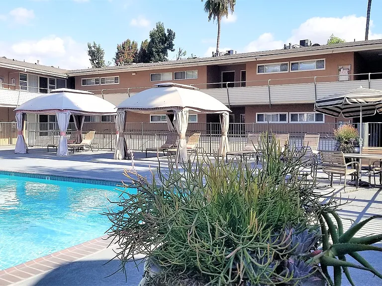 Terraces at South Pasadena Apartments — Photo 47