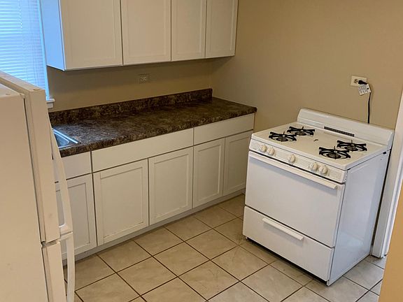 5th image of 37 King Arthur Ct APT 1