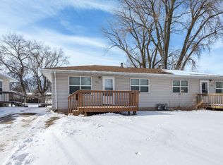 405/407 4th Ave NW, Dodge Center, MN 55927