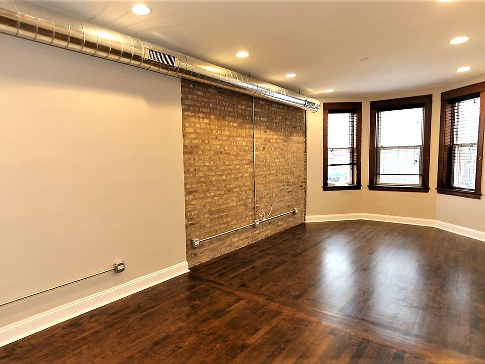 1st image of 2647 N Sacramento Ave APT 3