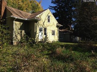 7095 Walton Rd, Walton Hills, OH 44146