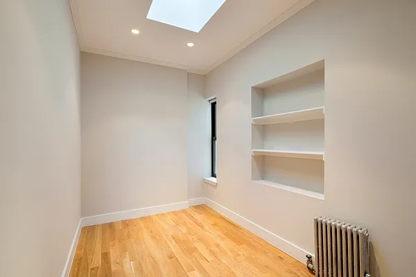 Rented by Corigin Management | media 56