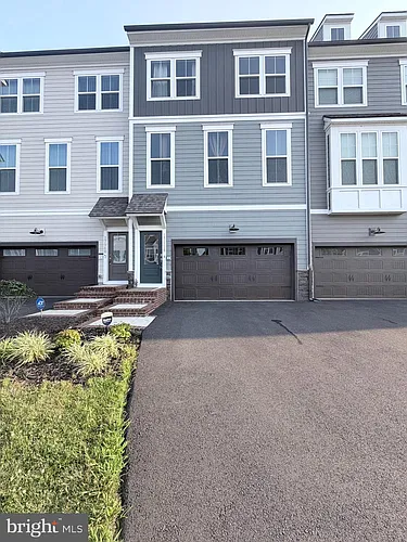 17958 Woods Overlook Dr Photo 1