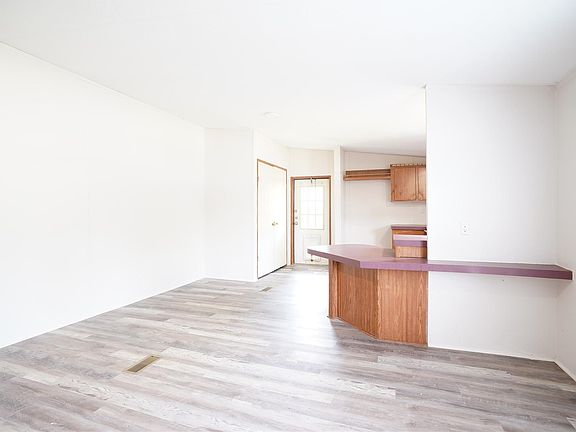 2nd image of 9533 Cypress Dr