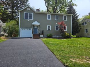 31 Lakeview Rd, Sparta, NJ 07871