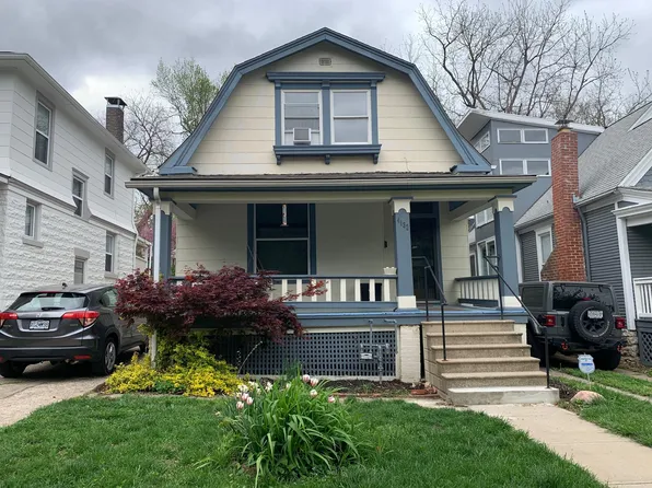 4132 Oak St, Kansas City, MO 64111