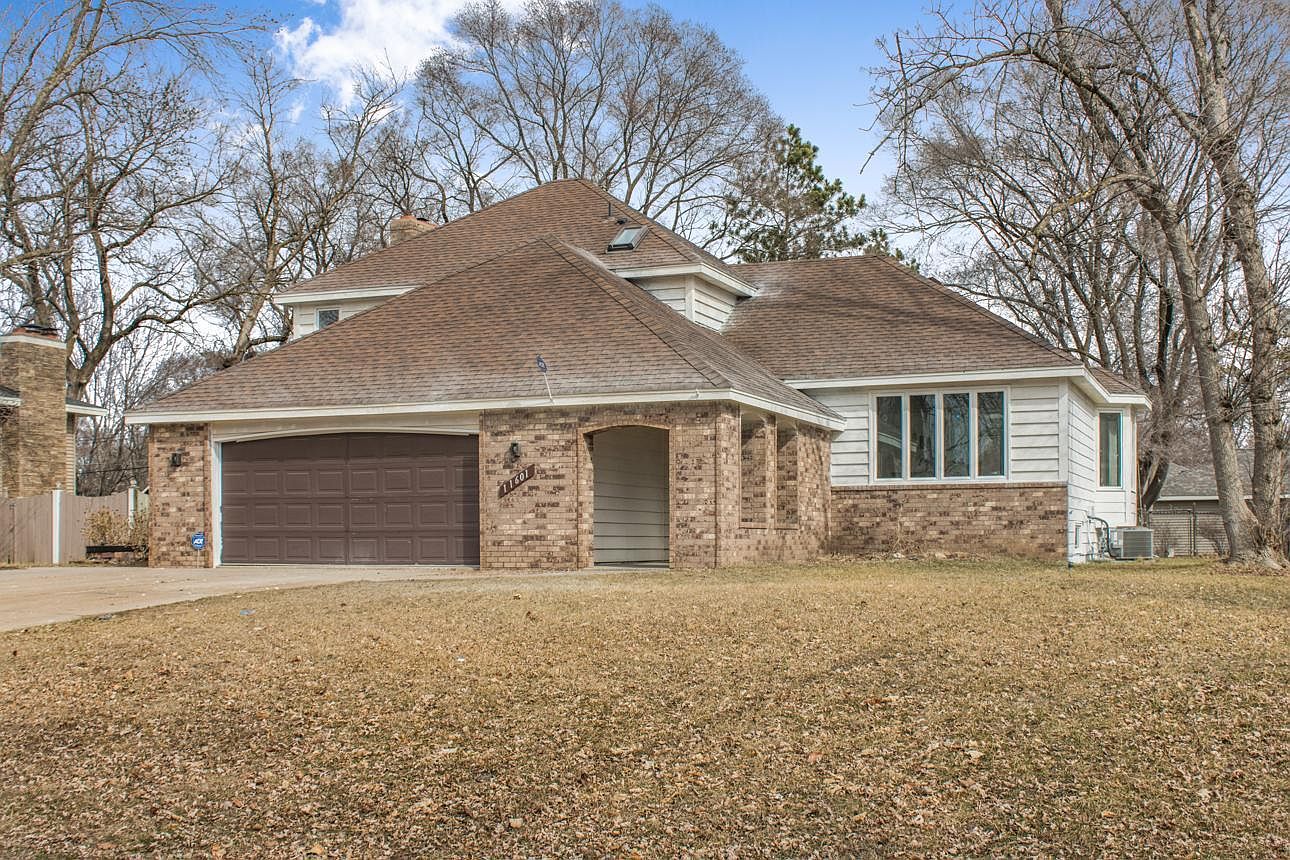 JW ✩.*˚ 11601 Zion St NW, Coon Rapids, MN 55433 | Zillow