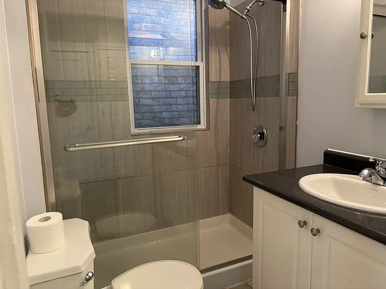 758 Cannon St E #2 — Photo 12