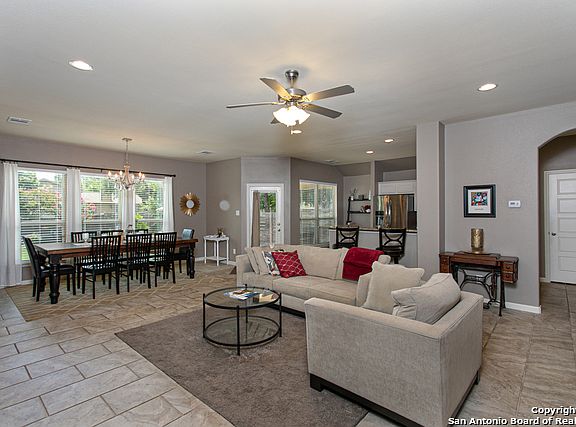 4th image of 14010 Brook Hollow Blvd