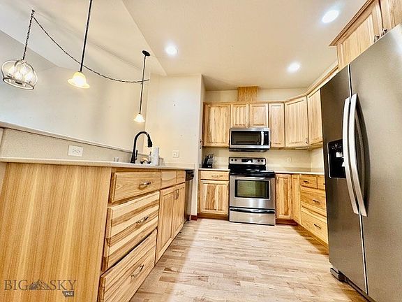 2nd image of 2378 W Beall St APT 2
