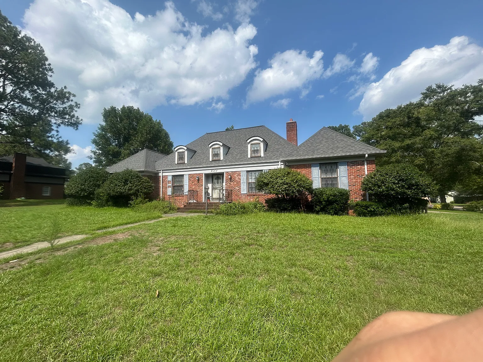 4 bed, 2.5 bath, 2627 sqft, $1,795 — Photo 1
