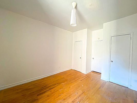 4th image of 1515 Lexington Ave APT 5a