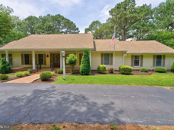 2nd image of 30124 Peggy Ln