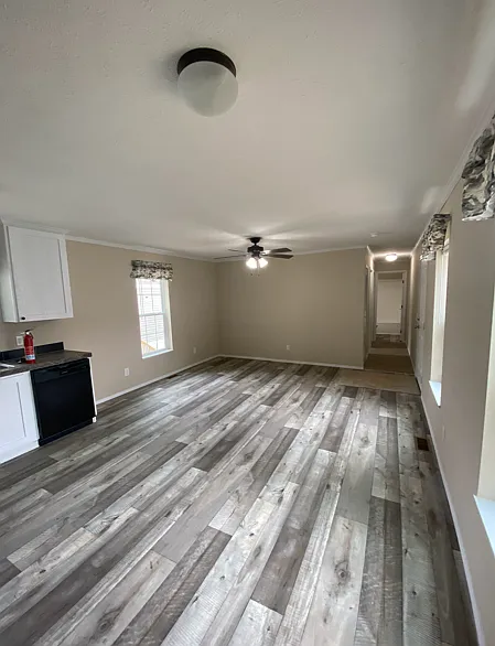 Hickory Heights MHP - 1 — Photo 3