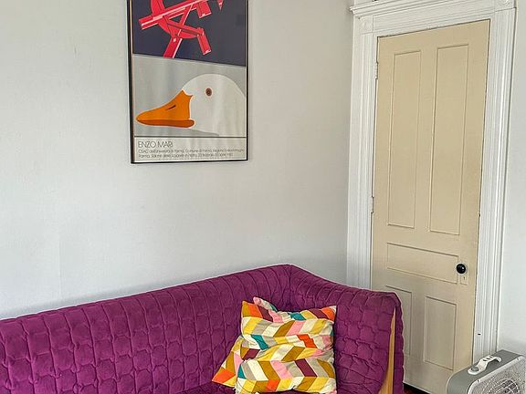 5th image of 196 Park St #1