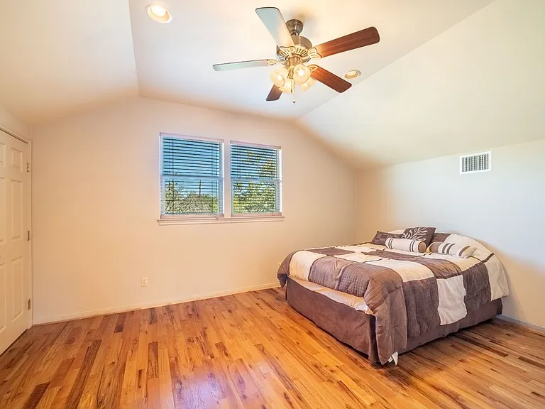103 Rolling Hills Dr — Photo 10