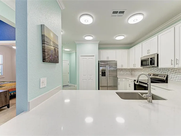 8613 Seasalt Loop — Photo 33