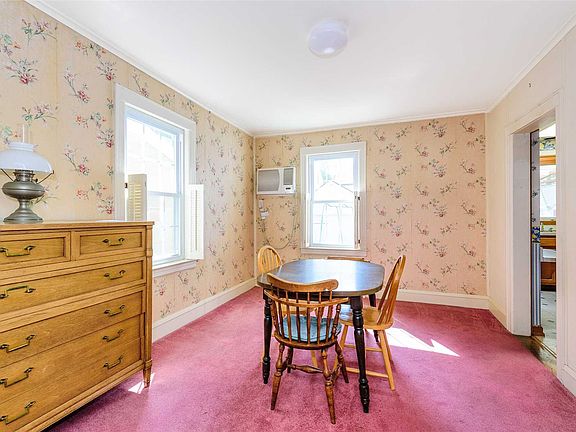 4th image of 8824 242nd St