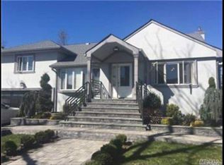 879 Cherry Ln, Valley Stream, NY 11581