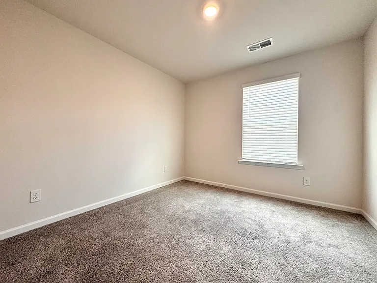 5124 Hyrule Dr — Photo 14