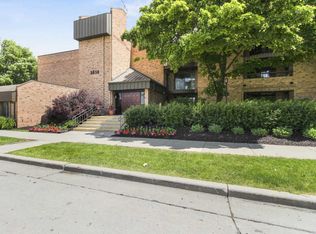 3838 N Oakland Ave APT 374, Shorewood, WI 53211
