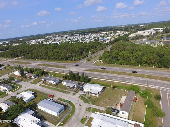 4th image of 2501 Amberly Rd NE