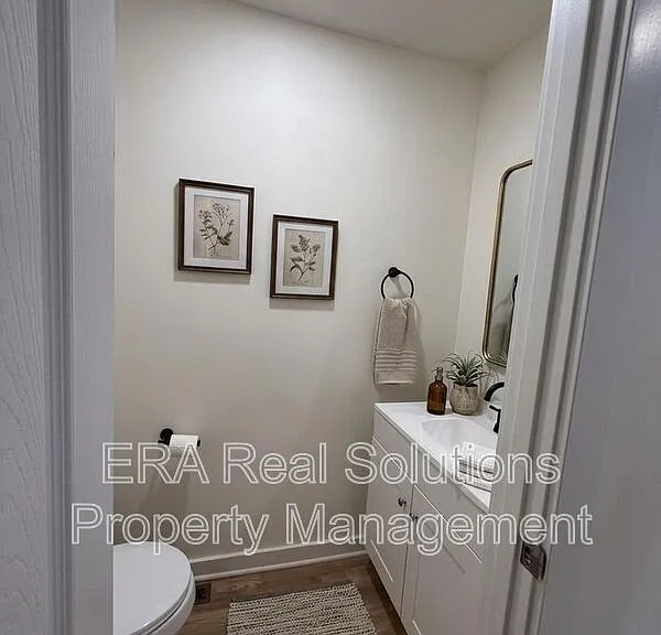 849 Heyl Ave — Photo 6