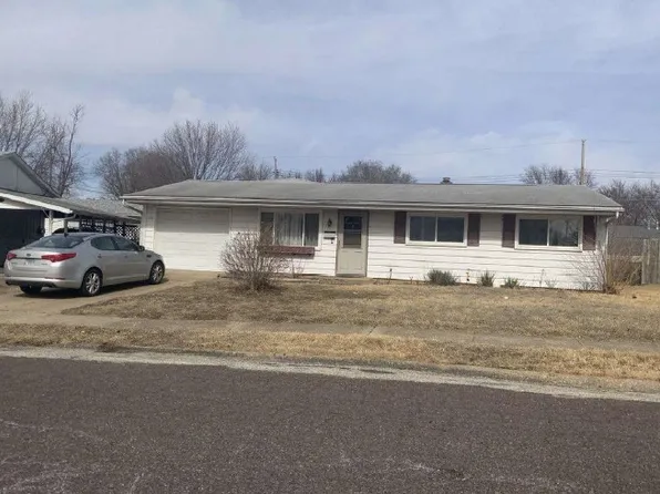 1722 Florence Ave, Pekin, IL 61554