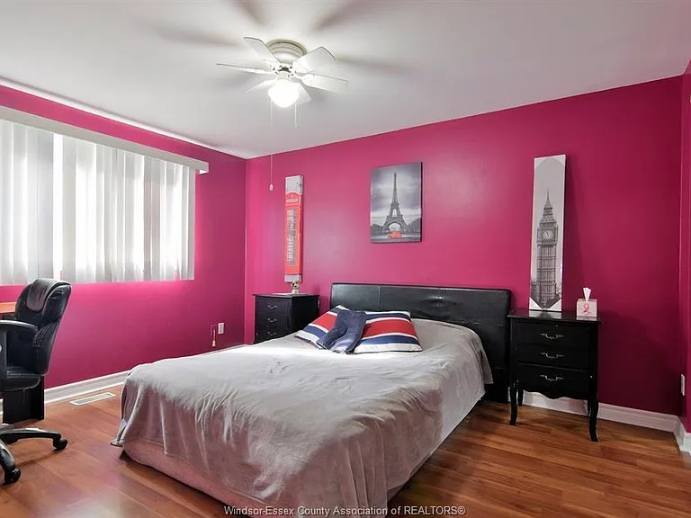 5468 Lassaline Ave — Photo 15