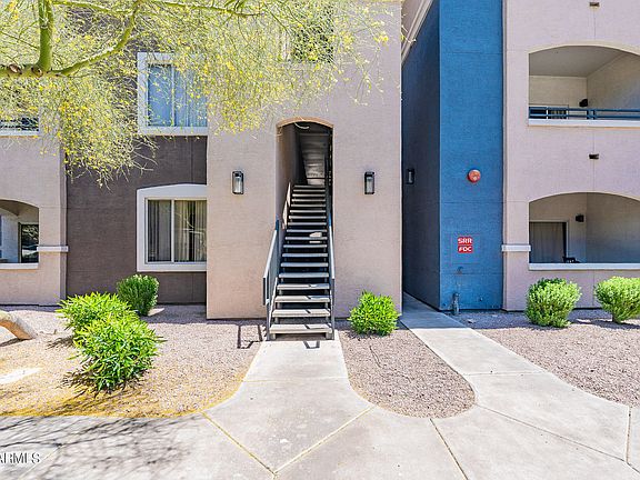 3rd image of 5345 E VAN BUREN Street #320