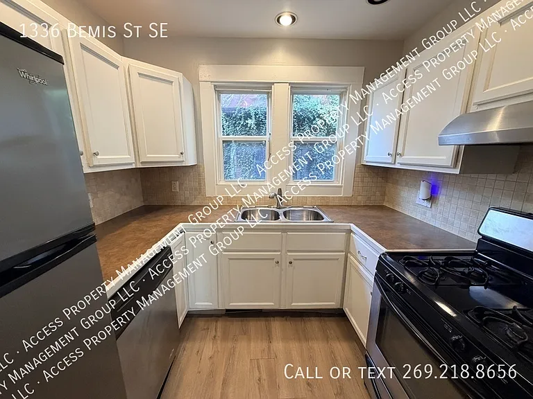 1336 Bemis St SE — Photo 14