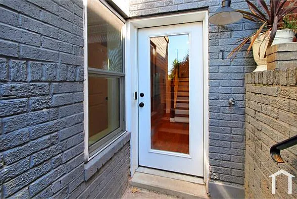 1822 C St NE #1 — Photo 5