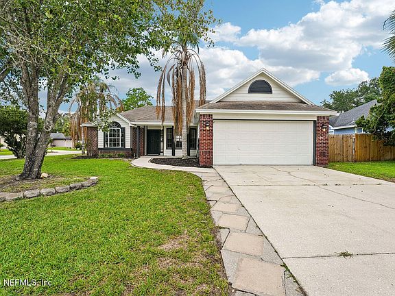 3rd image of 342 WILDBERRY Court
