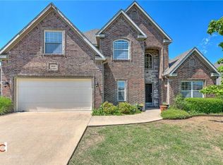 6521 W Hearth Bay, Rogers, AR 72758